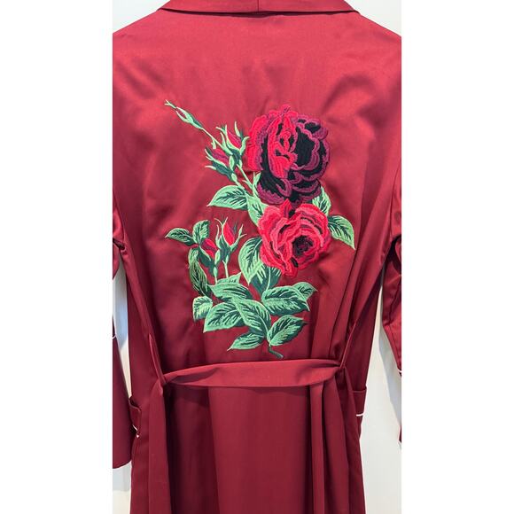 Bed to Brunch Maroon Silky Long Robe with Embroidered Roses – Size Small - Picture 7 of 8